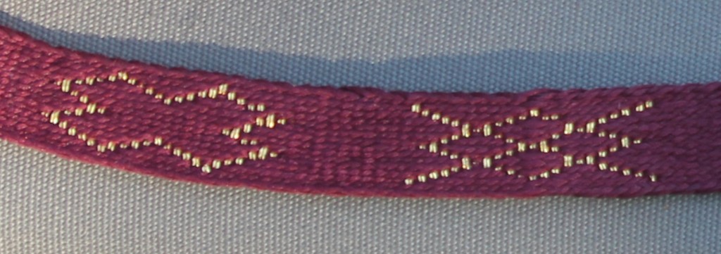 Brettchenweben-Mantelband3